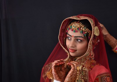 SHRADDHA BEAUTY PARLOUR